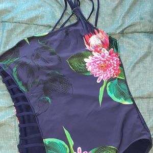 (🏷 3/$20 )One Piece Swimsuit